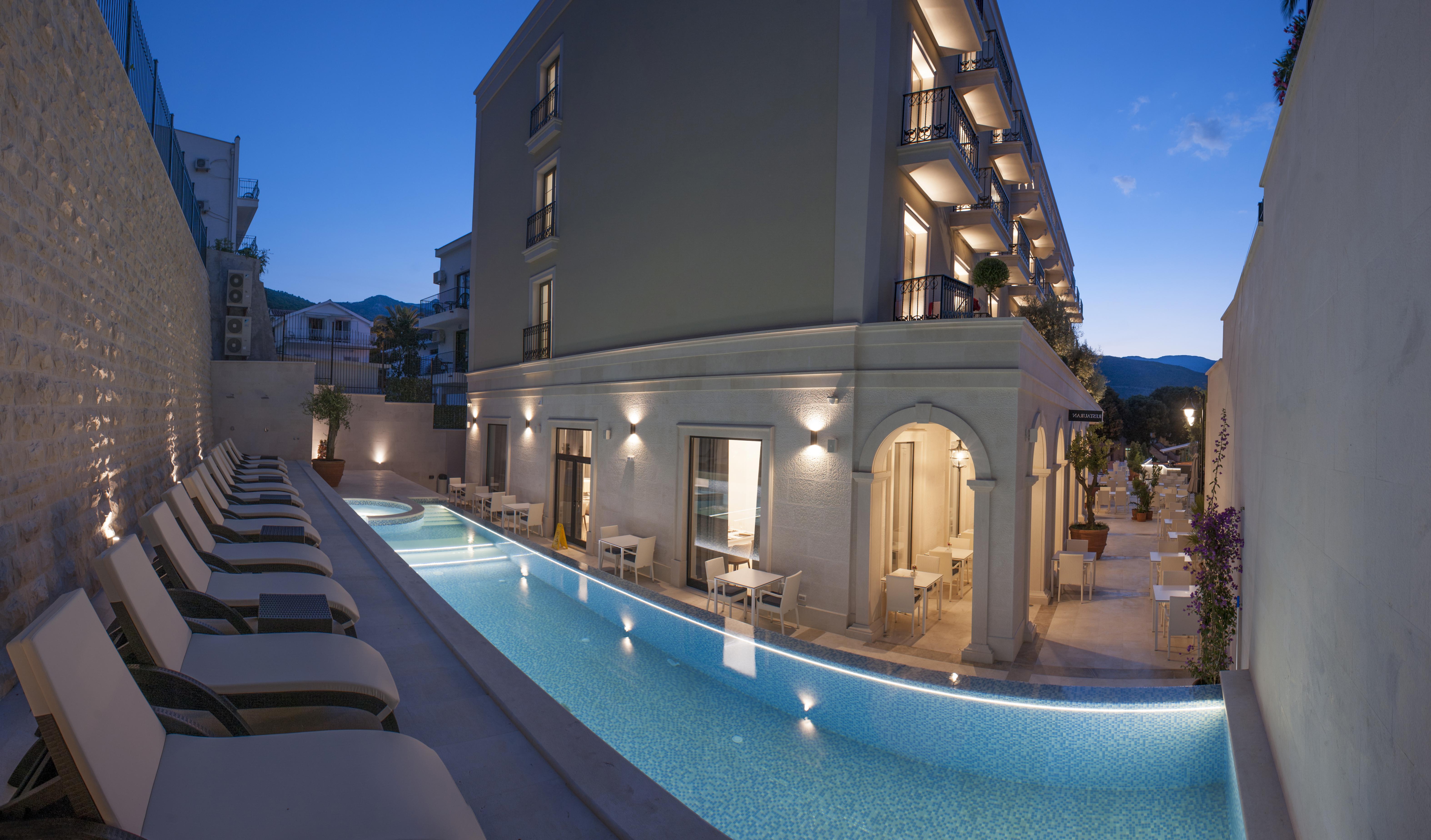 Hotel Moskva Budva Kültér fotó
