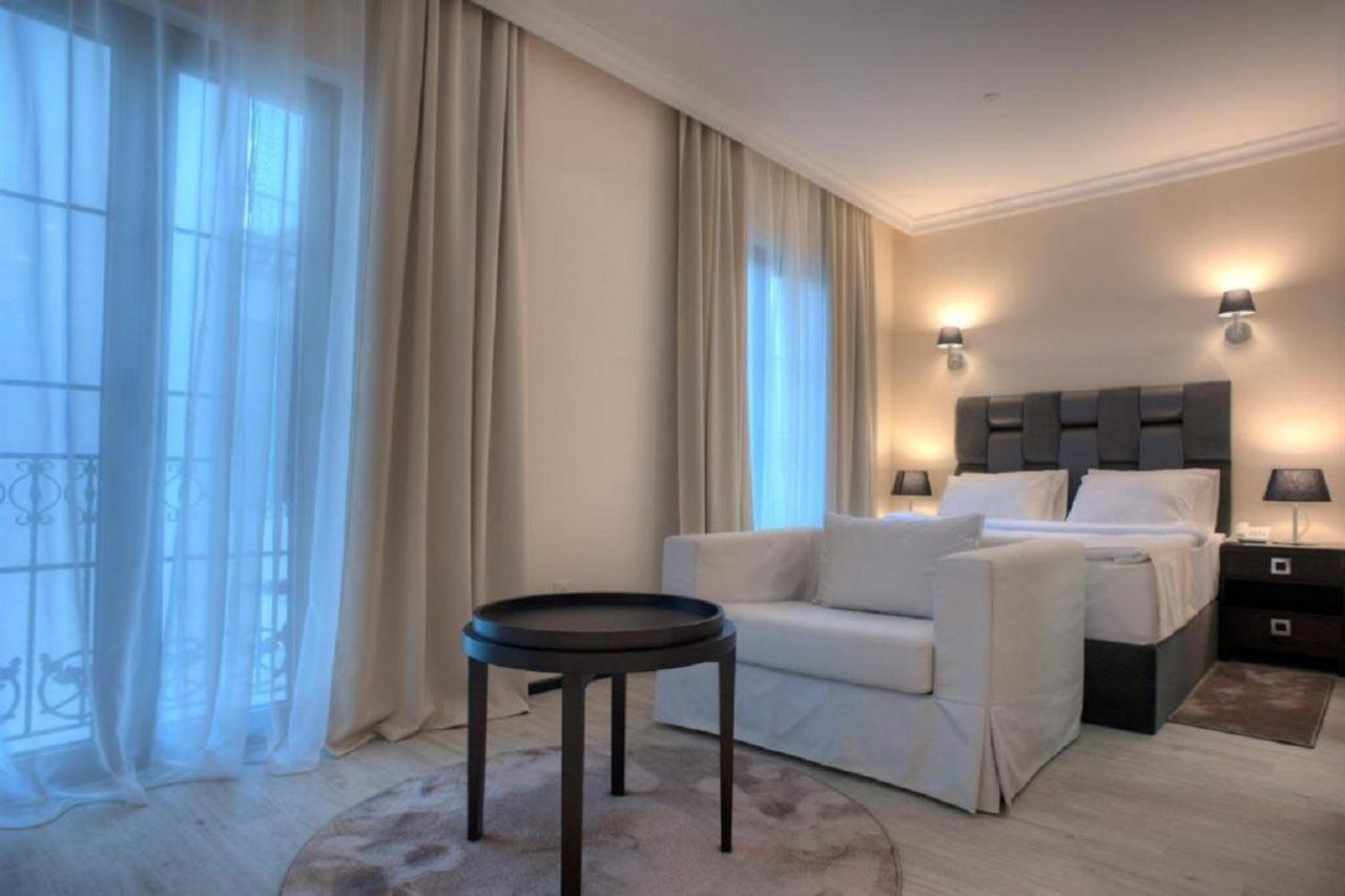 Hotel Moskva Budva Kültér fotó